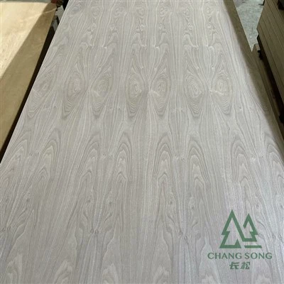 Svartur valhneta frammi fyrir krossviði 18mm